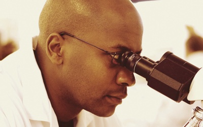 Microscope